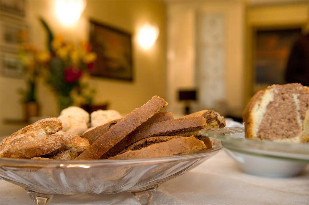 ピサ ルレ デイ メルカンティ B＆B アンド スイーツ Bed & Breakfast エクステリア 写真