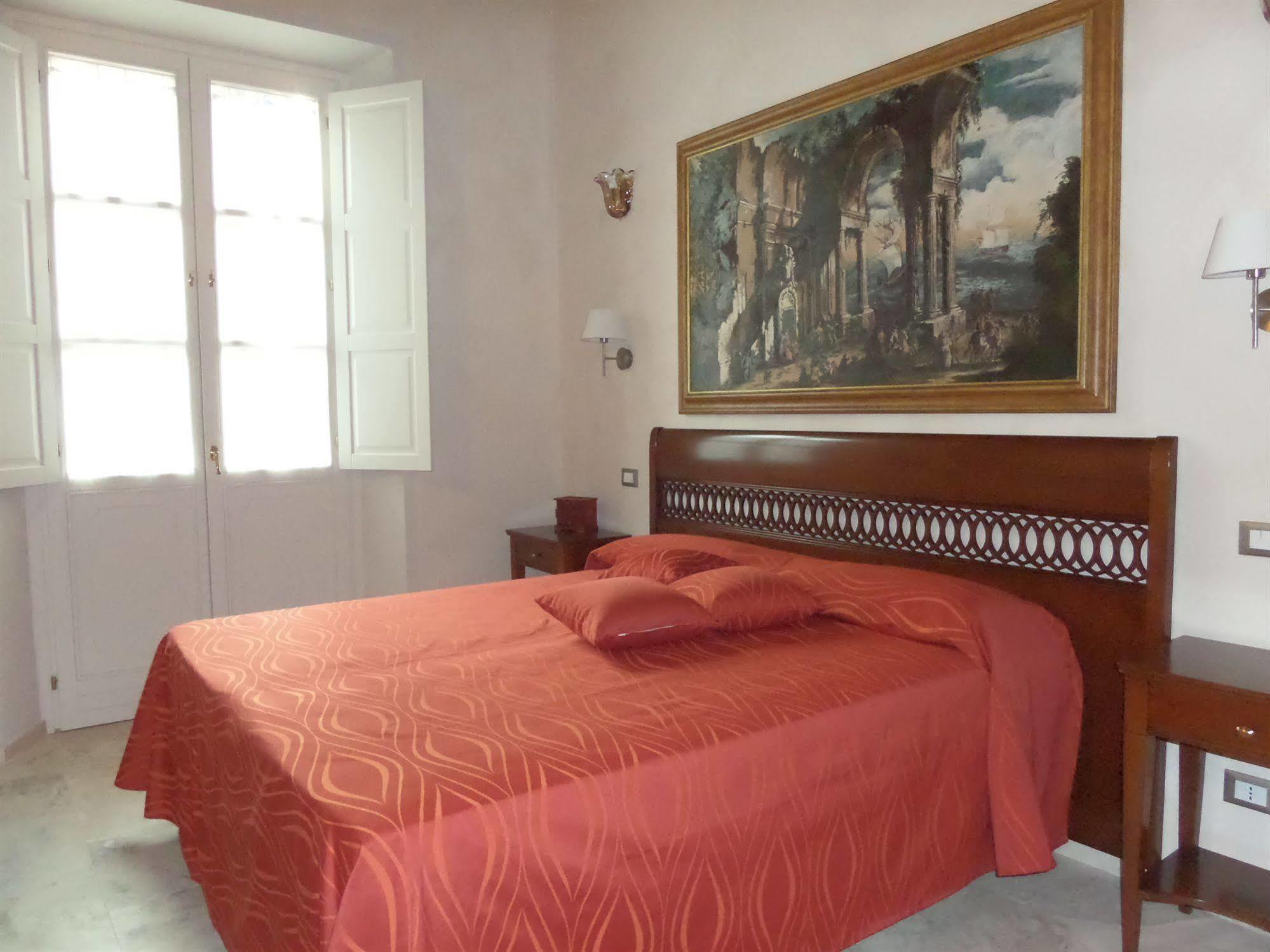 ピサ ルレ デイ メルカンティ B＆B アンド スイーツ Bed & Breakfast エクステリア 写真